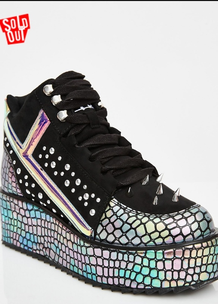 YRU Lo Qozmo Hologram Sneakers